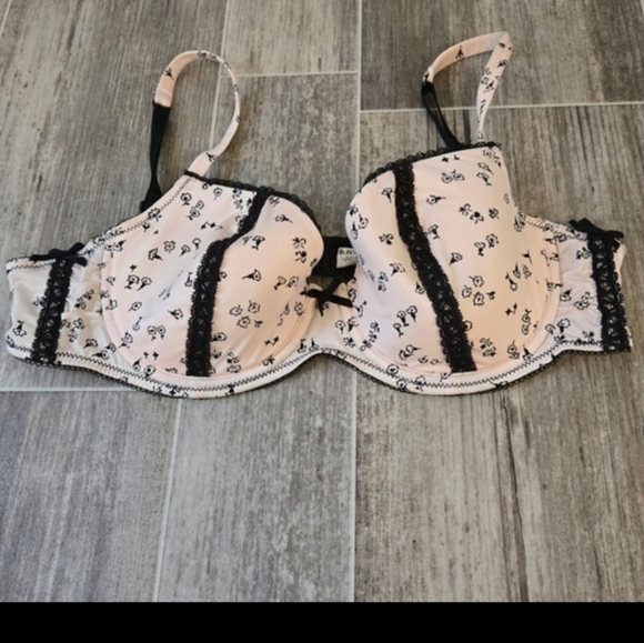 B. Tempt’D Other - B. Tempt'd Pink With Black Floral Lace Trim and a Little Bow Bra Size 38B